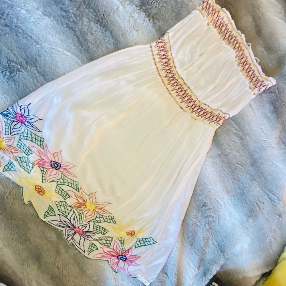 Vintage y2k strapless embodied floral boho dress